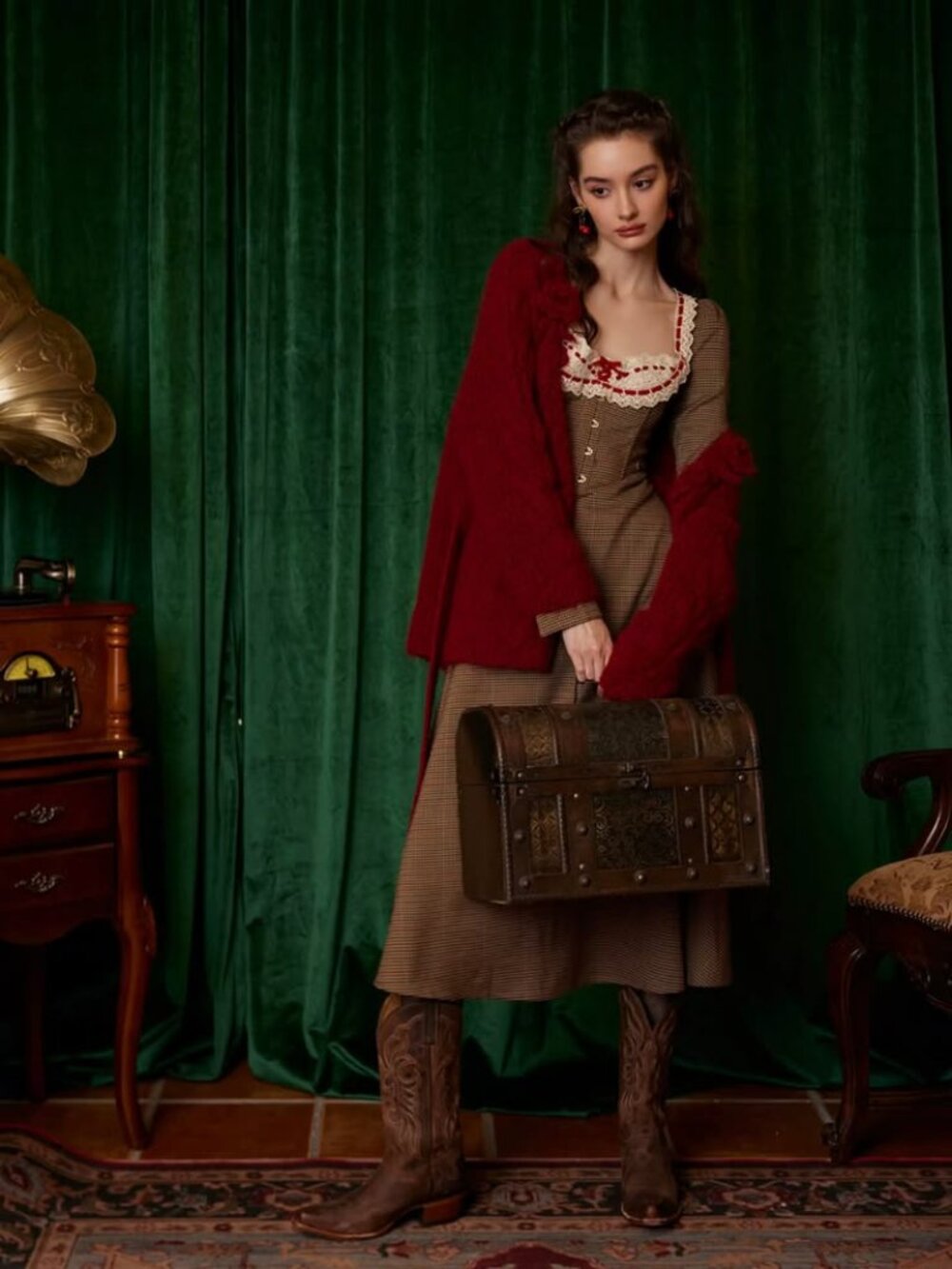 LACEMADE coquette Semi Sweet Chiffon Cardigan in red - Picture 2 of 11